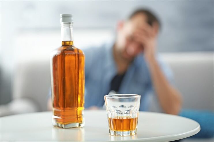 Pitie alkoholu negatívne ovplyvňuje erektilnú funkciu muža